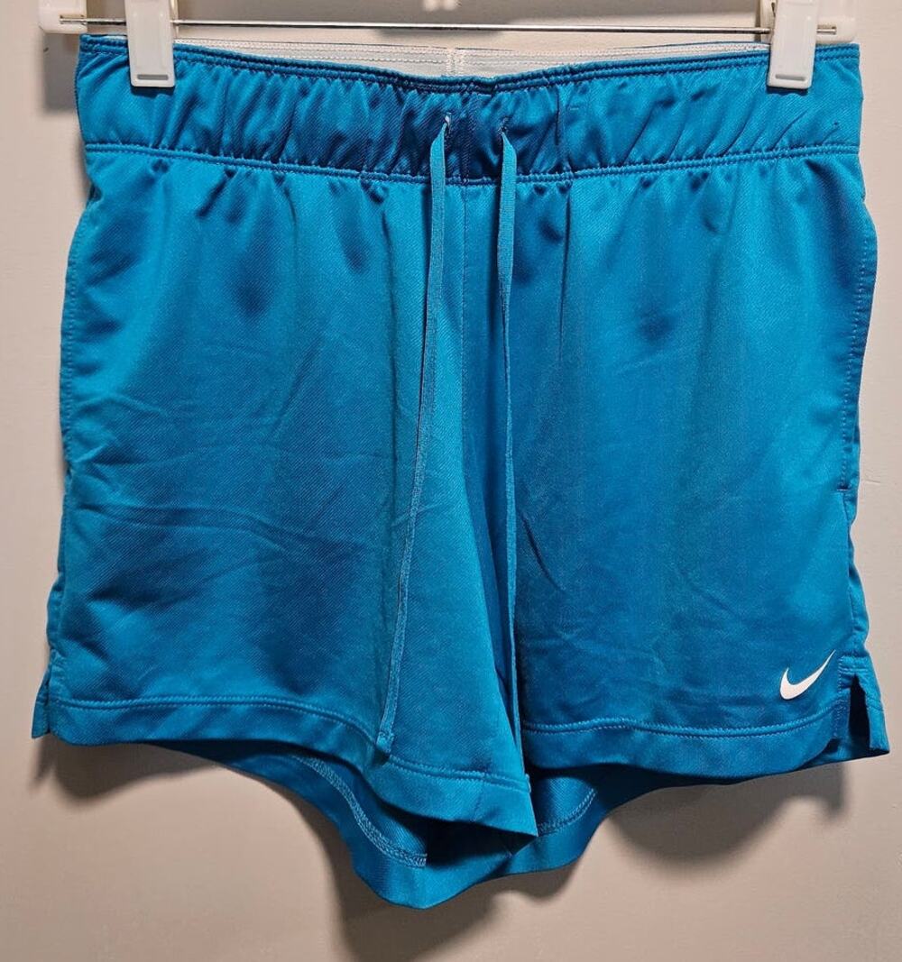 Women's Nike Dri-Fit Shorts Turquoise Size XS Activewear Pockets Swoosh